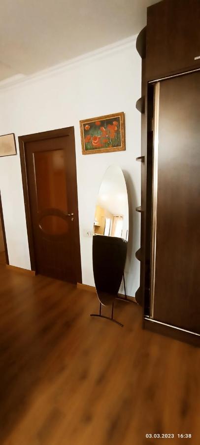 Apartment On Tumanyan Street,19 Erivan Exterior foto